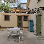 Casa Sul Fiume Con Giardino E Terrazza