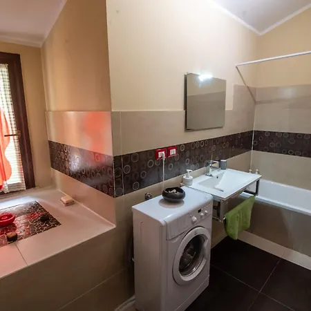 Casa Sul Fiume Con Giardino E Terrazza *