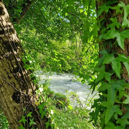 Casa Sul Fiume Con Giardino E Terrazza Feriehus