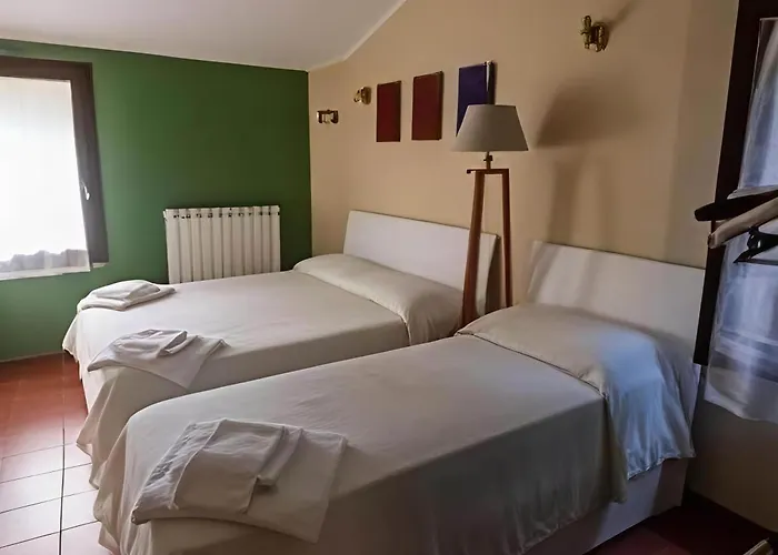 Feriehus Casa Sul Fiume Con Giardino E Terrazza Pianello (Umbria)